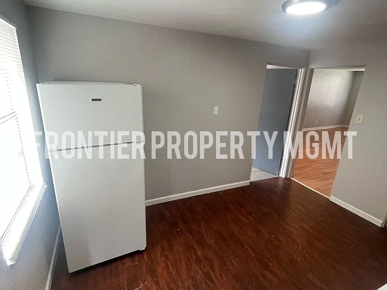 1000 Wild Cherry Ln — Photo 8