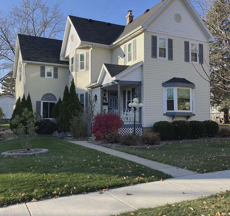 1st image of 142 Dewey Street