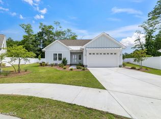 430 Raven Glen Drive, Southport, NC 28461