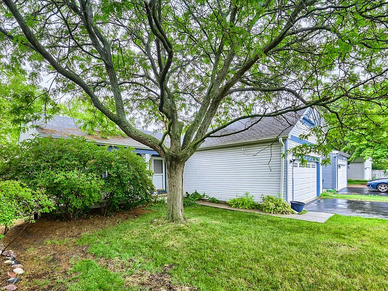 108 E Big Horn Dr — Photo 2