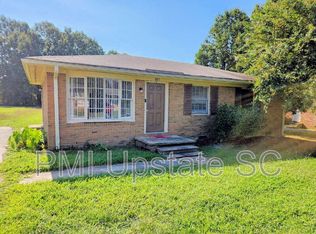107 Old Farm Rd, Moore, SC 29369