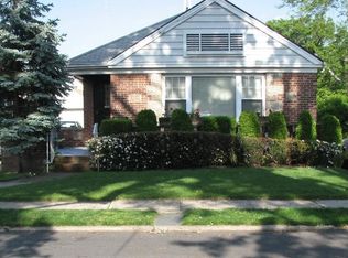 6543 171st St, Flushing, NY 11365