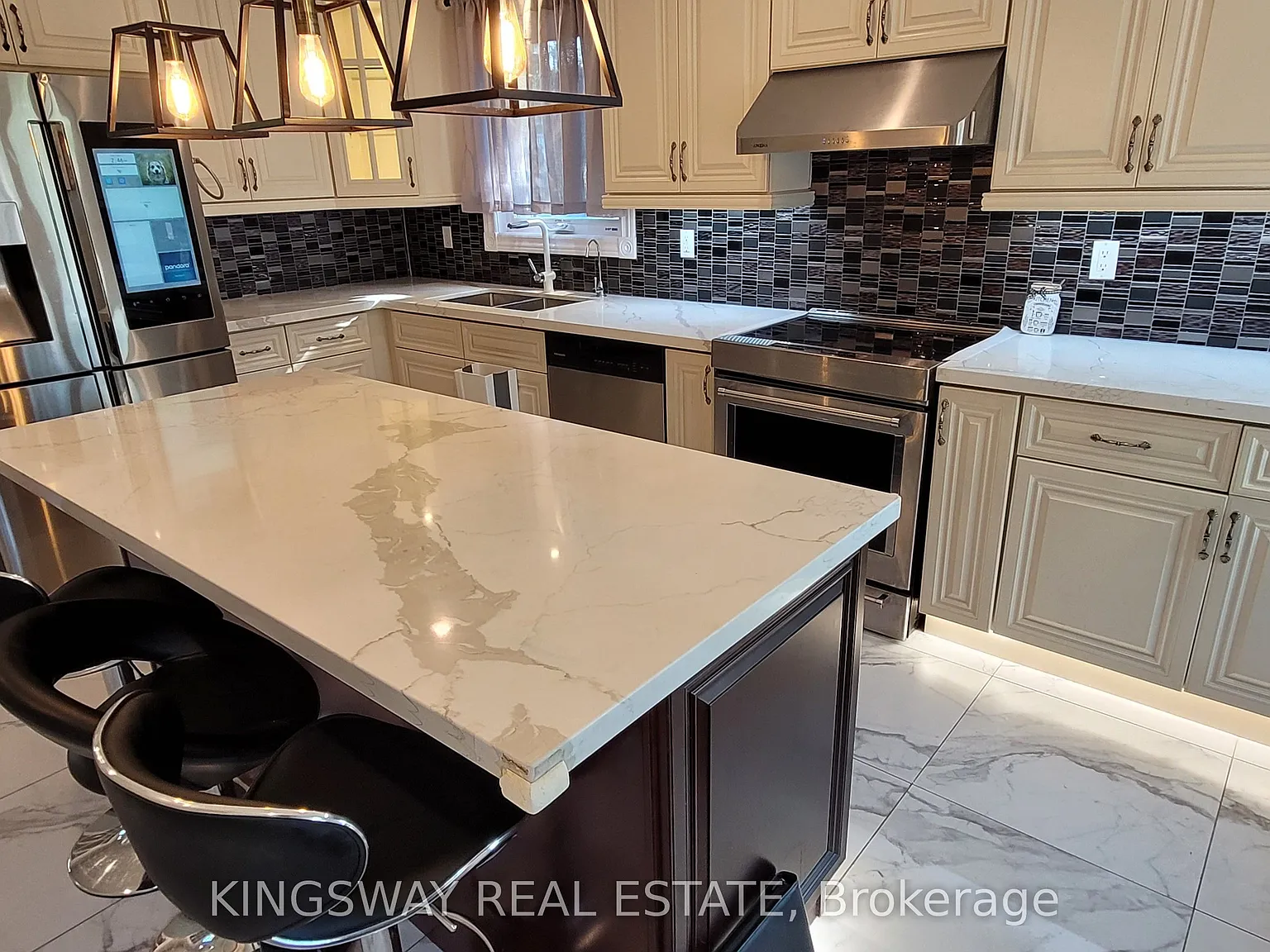 4 bed, $3,500 — Photo 4