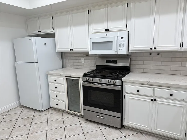 1630 S Bentley Ave #103 — Photo 11