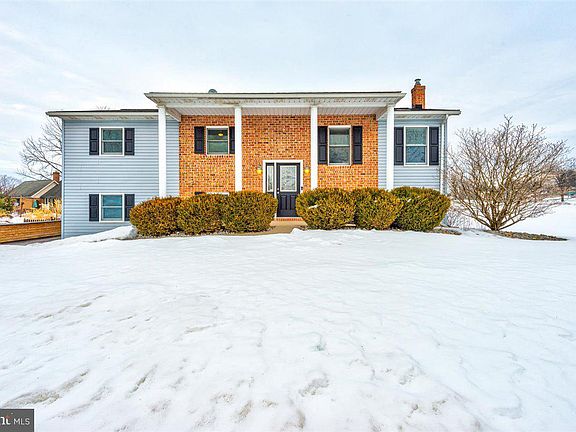 2nd image of 103 Baker And Russell Dr