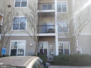 13363 Connor Dr APT N, Centreville, VA 20120