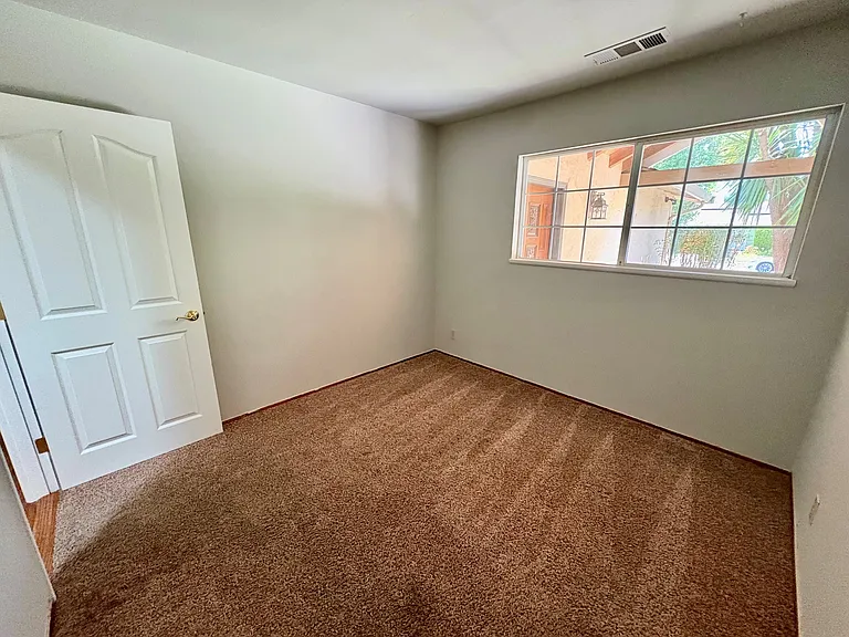 1160 Santa Lucia Dr — Photo 11