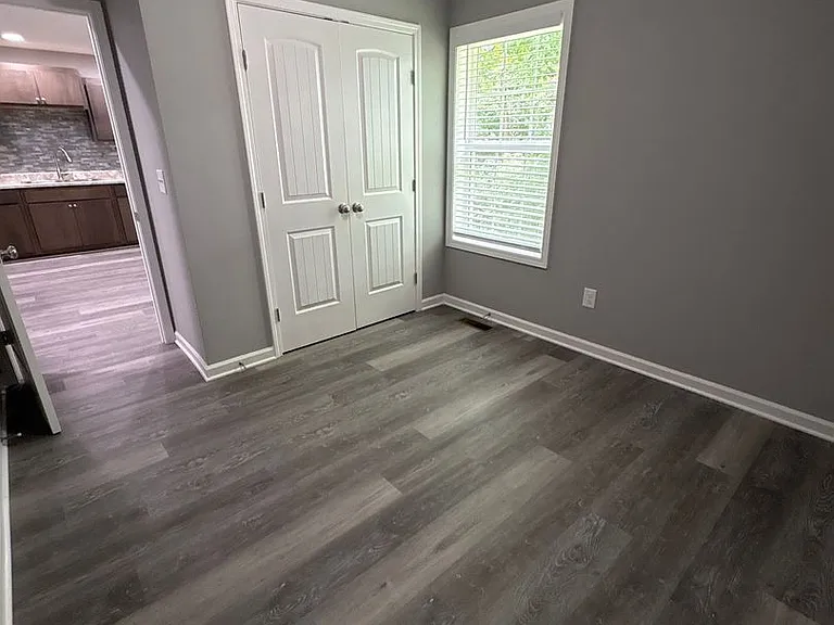 428 W Waggoner St — Photo 19