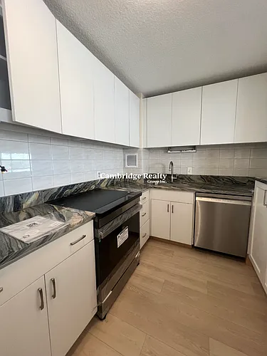 872 Massachusetts Ave Photo 1
