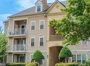 13615 Garfield Pl APT 302, Woodbridge, VA 22191
