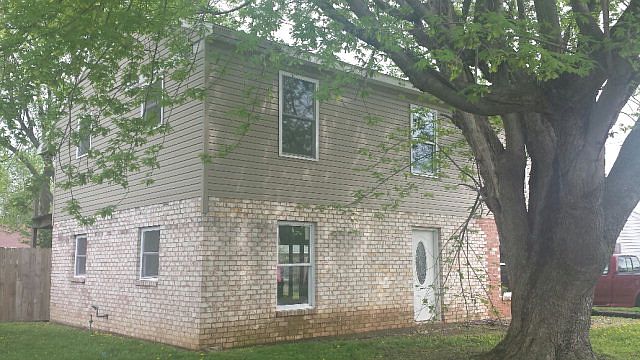 1st image of 2129 Berkshire Dr