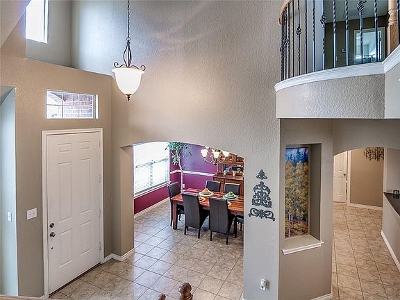 4th image of 1382 Spirit Falls Dr