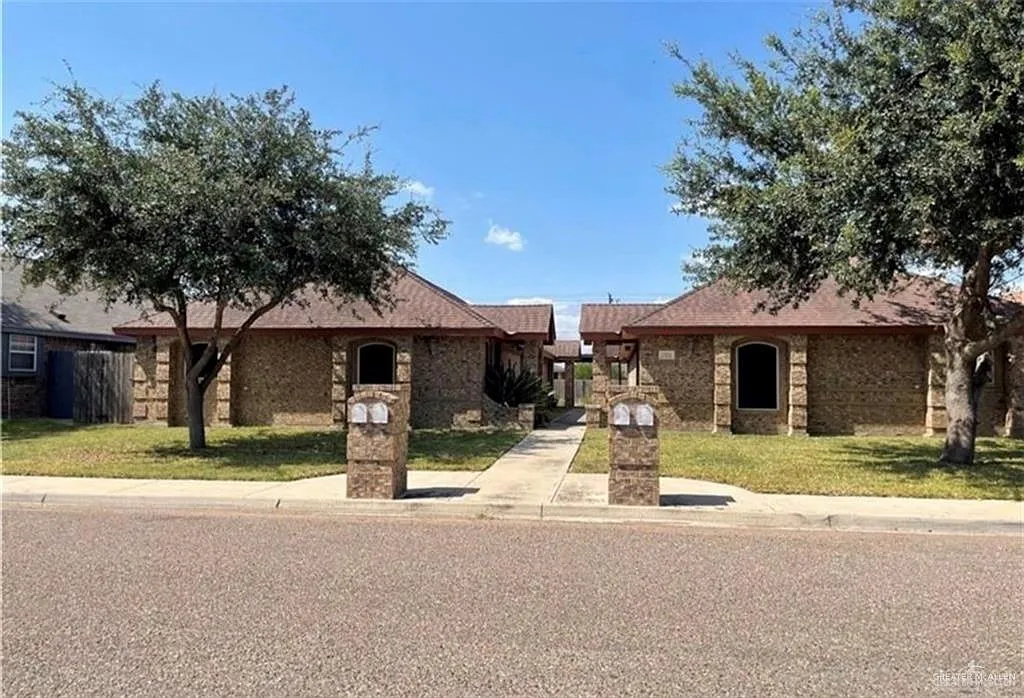 2321 Candlelight Ln — Photo 1