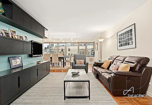 2nd image of 301 E 75th St APT 17C