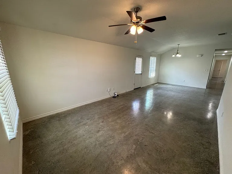 6115 Amelia Earhart Blvd — Photo 4