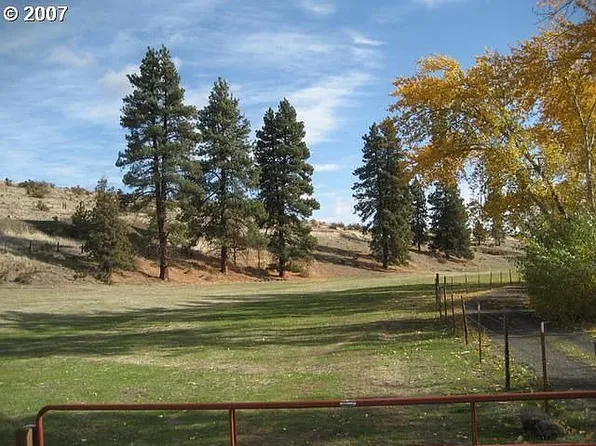 80290 Wagontire Rd, Wamic, OR 97063