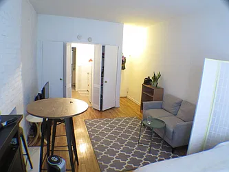 Rented by Glasser Realty LLC