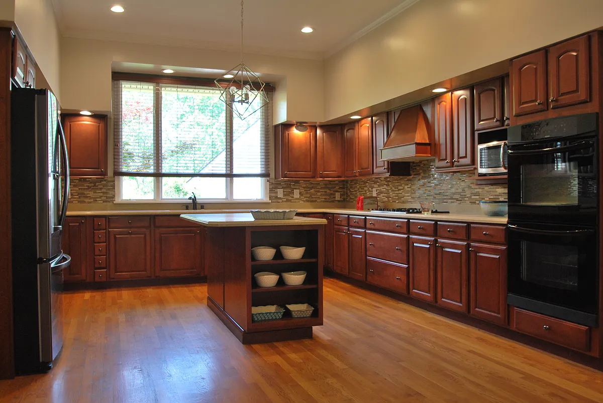Building Photo - 13 Tanglewood Dr