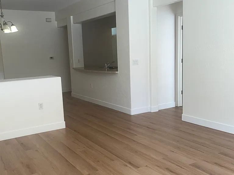 525 N Miller Rd #120 — Photo 6