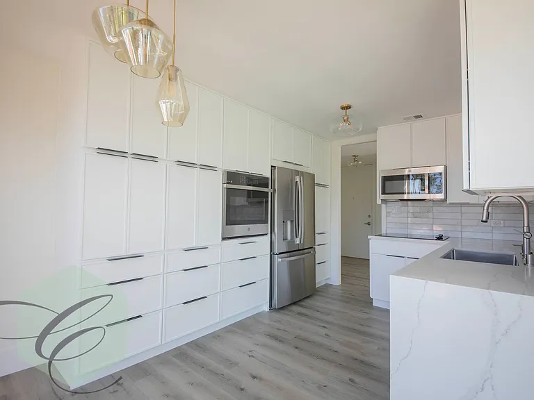 Playa de Oro Apartments — Photo 26