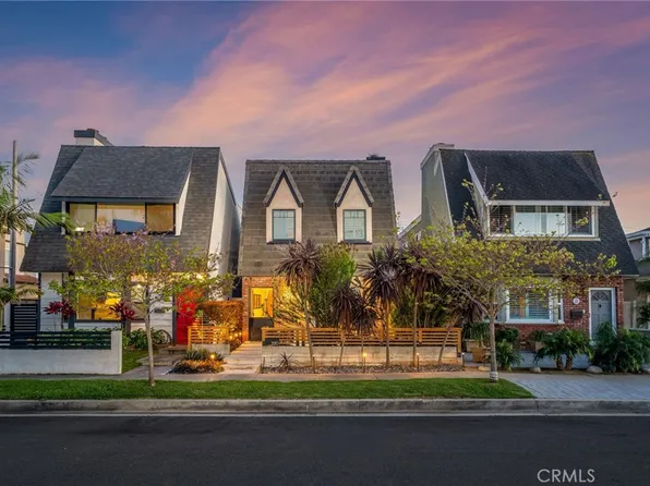 220 Detroit Ave, Huntington Beach, CA 92648