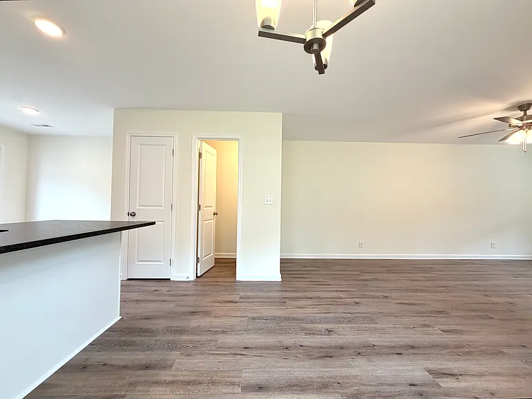 901 Peaceful Pl — Photo 6