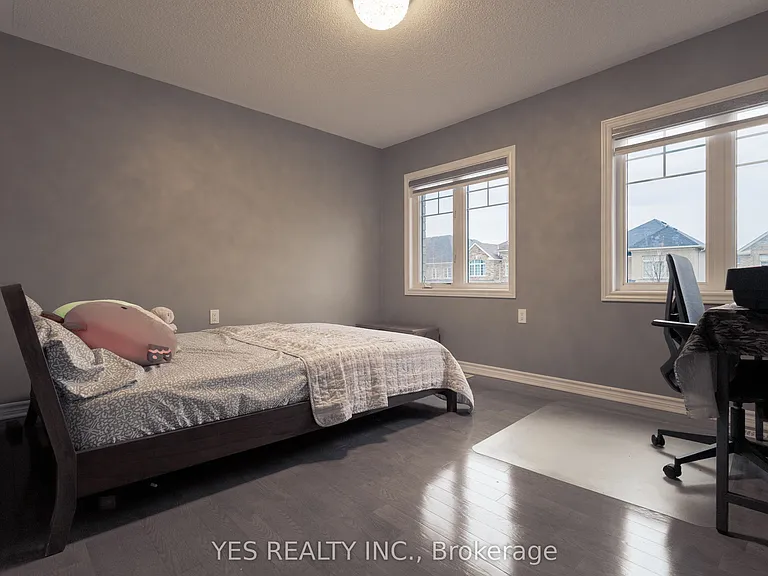 34 Newhouse Blvd — Photo 32