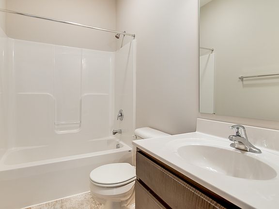 Bathroom-Similar Photo