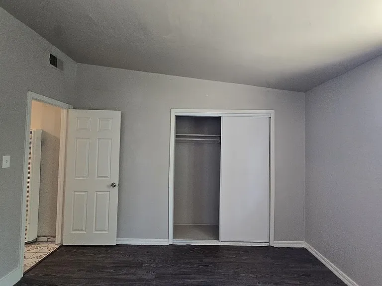 2137 W Dayton Ave — Photo 18