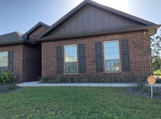2936 Carrington Lakes Blvd, Cantonment, FL 32533