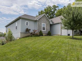 13703 Ruby Ave, Bonner Springs, KS 66012