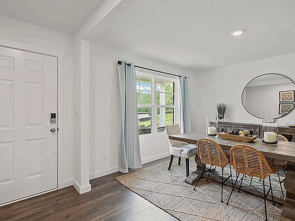 3rd image of 146 Oliver Cir