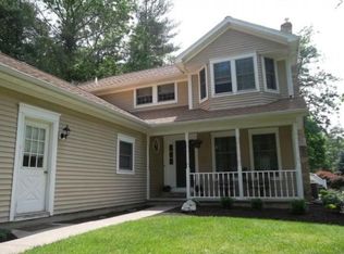 809 Overbrook Dr, Vestal, NY 13850