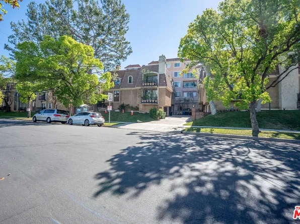 4368 W 8th St #17, Los Angeles, CA 90005