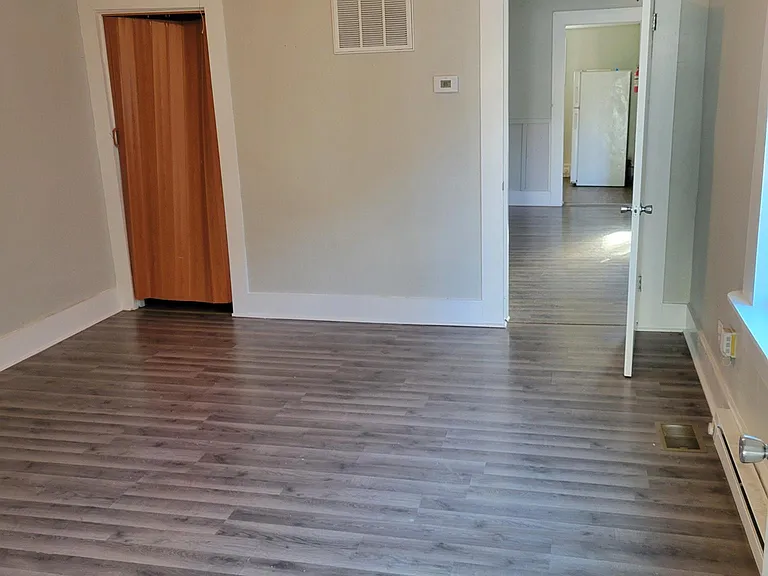 1788 W Gaulbert Ave — Photo 3