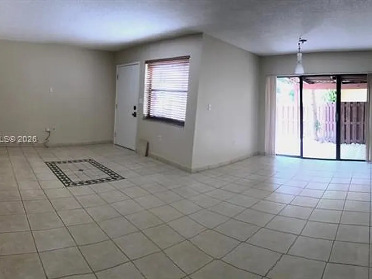 341 W Park Dr #103-15 — Photo 9