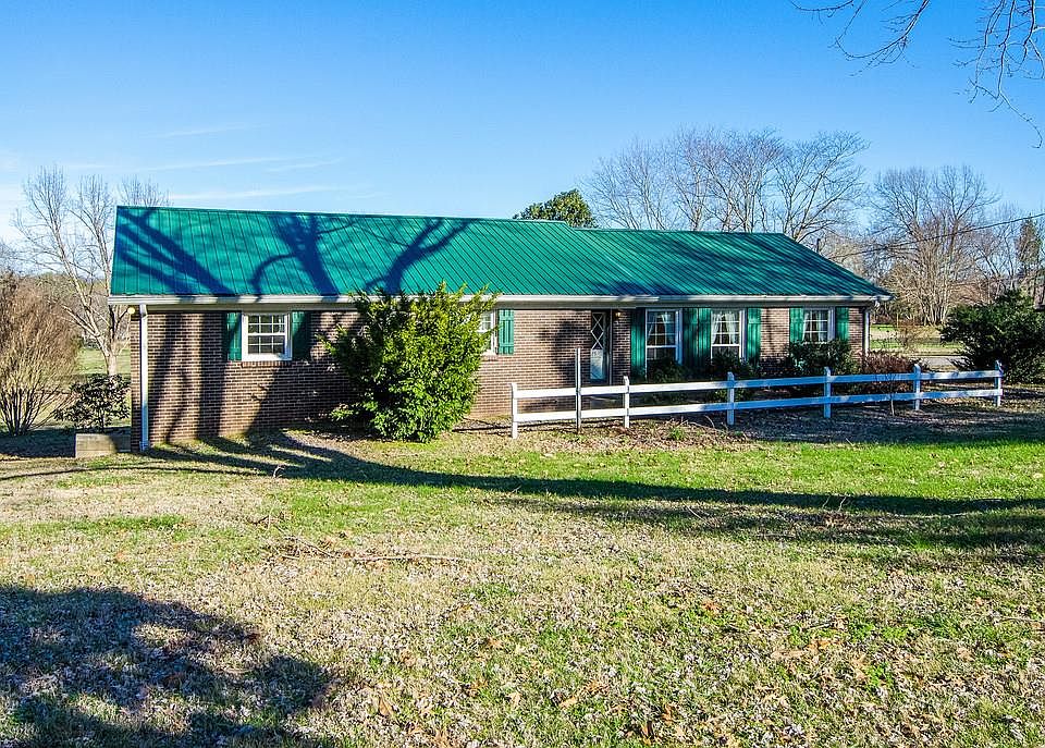 1st image of 1175 Lewisburg Park
