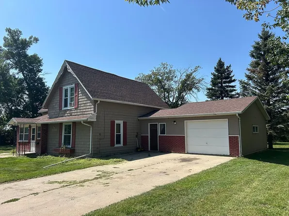 108 N 1st St, Groton, SD 57445