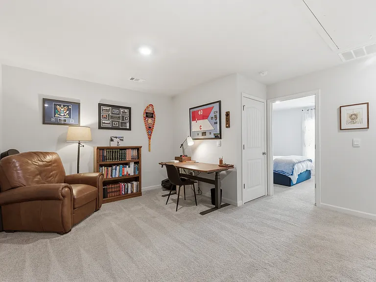503 Stoneybrook Dr — Photo 29