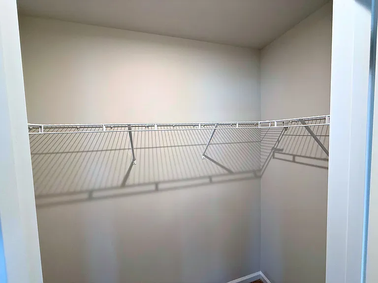 144 Gervais Cir — Photo 22