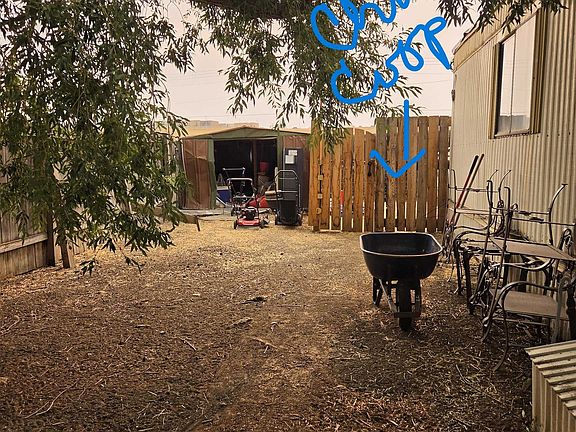 4th image of 886 Aspen Ave