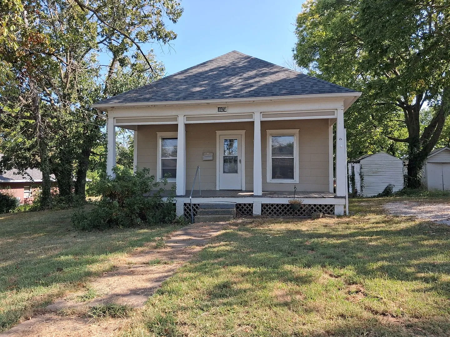 Comfortable Home in Nevada, MO! — Photo 2