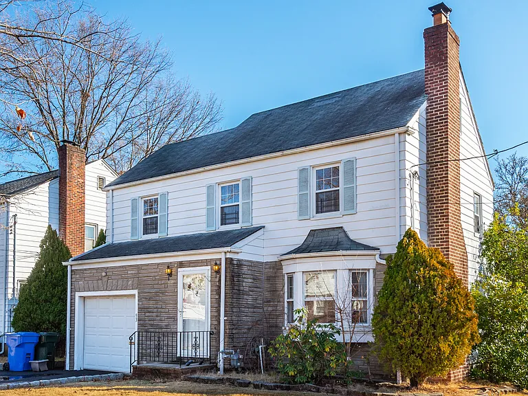 93 Elycroft Pkwy — Photo 2