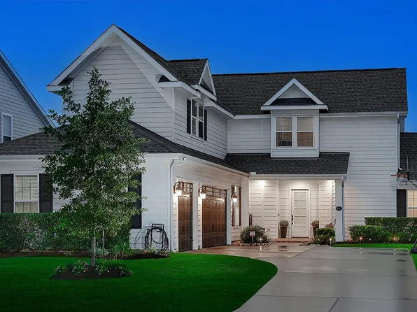 2205 Salt Grass Trl, Conroe, TX 77384