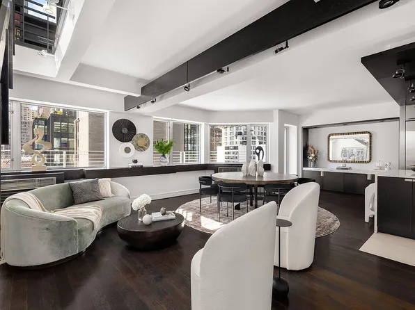 211 E 51st St #Phb, New York, NY 10022