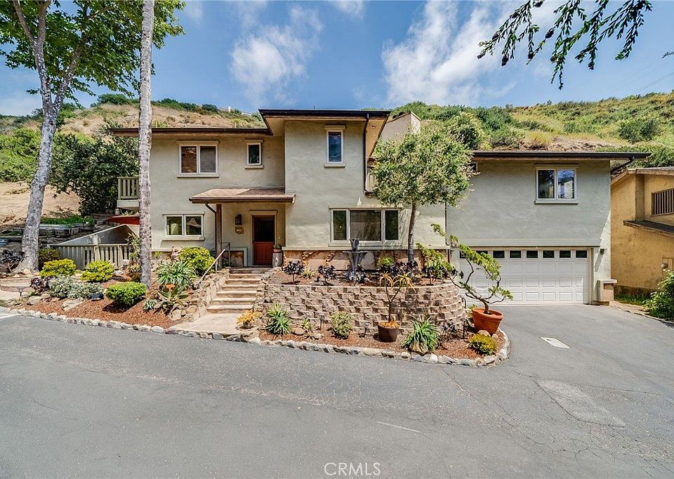 1st image of 2073 Hidden Valley Canyon Rd