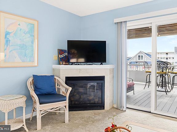 5th image of 201 S Heron Dr Unit B16