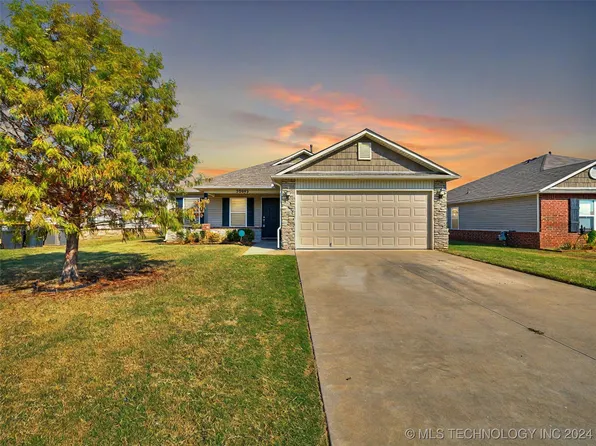 28045 E 150th Pl S, Coweta, OK 74429