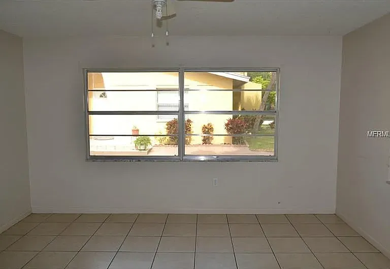 1989 Madrid Ct N — Photo 2