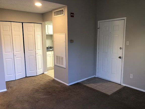 4th image of 3764 Idlebrook 200 Cir